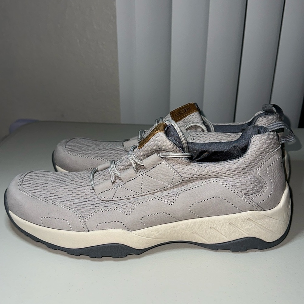 ROCKPORT XCS NEW, size 13, very comfy, last one!